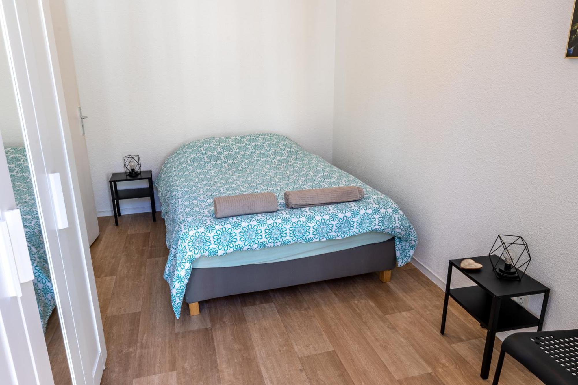 LE LYS- Appartement T3 tout equipé, vue imprenable sur le château de lourdes Lourdes Exterior foto