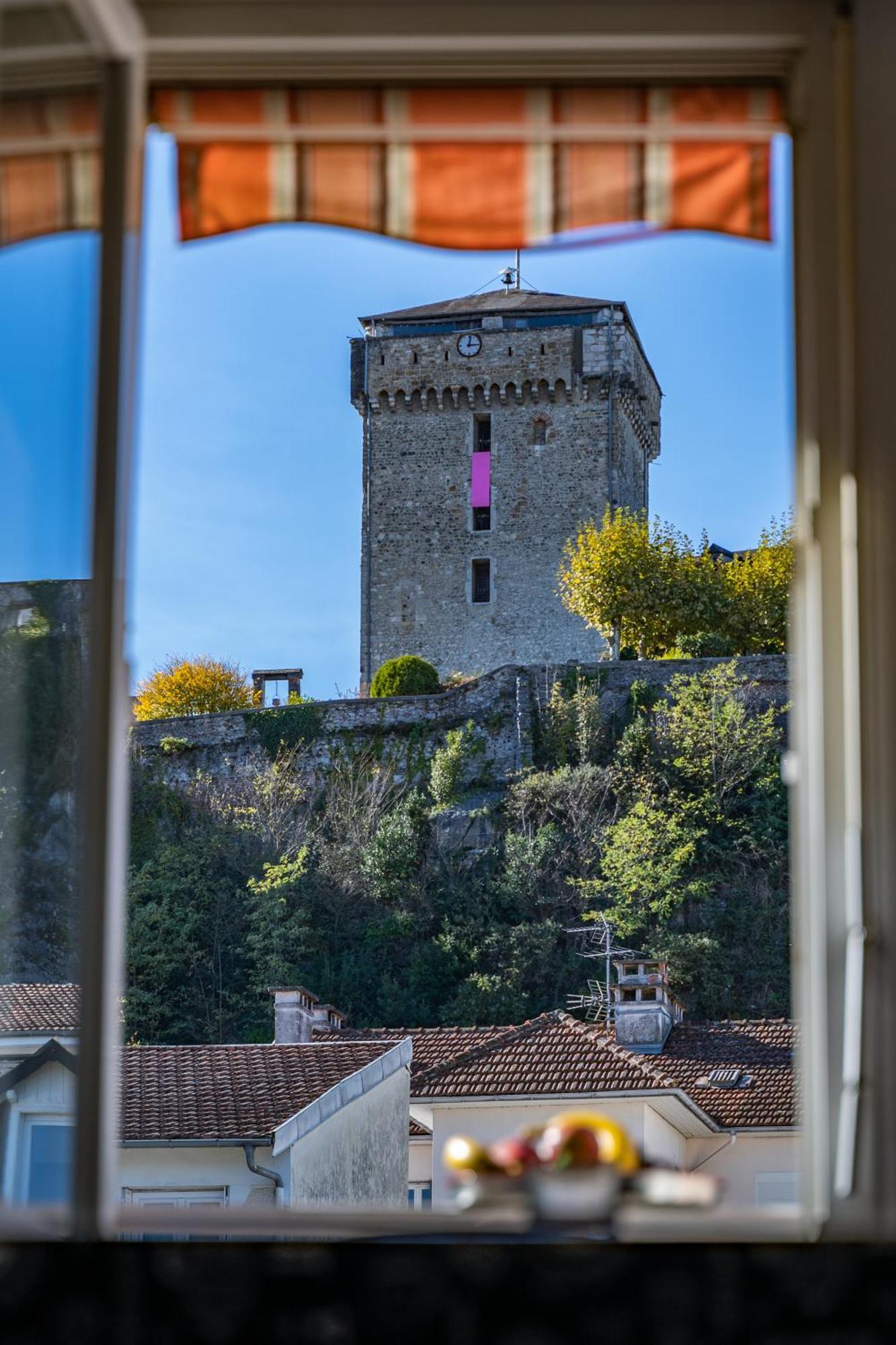 LE LYS- Appartement T3 tout equipé, vue imprenable sur le château de lourdes Lourdes Exterior foto